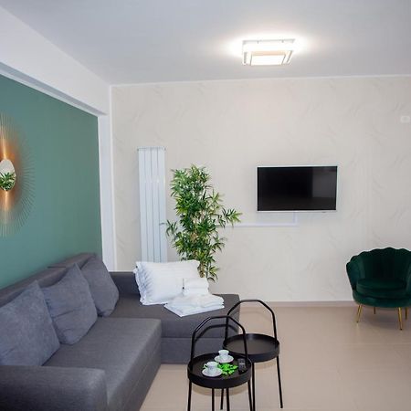 Green Apartament Near The Beach Năvodari Esterno foto